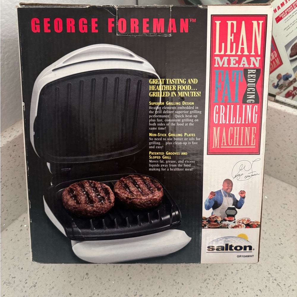 George Foreman white Grilling Machine - Picture 3 of 6